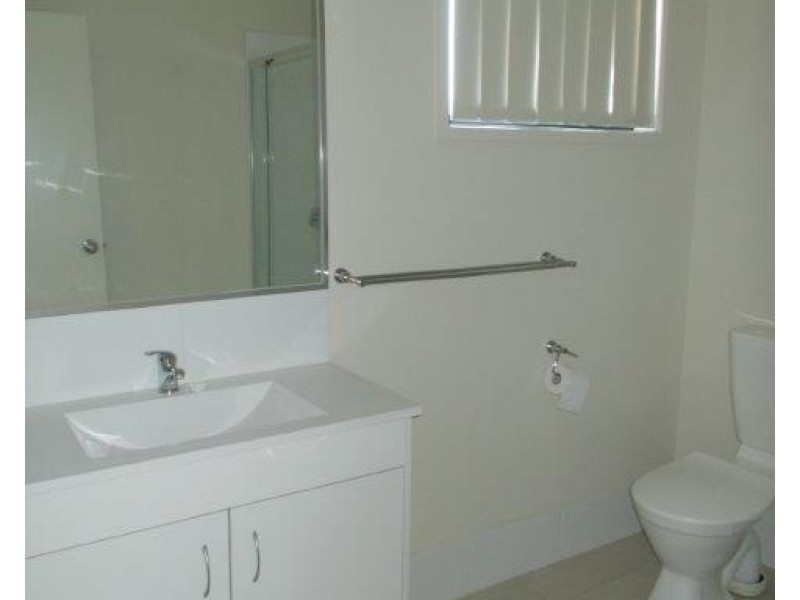 6 Holloways Court, Blacks Beach QLD 4740