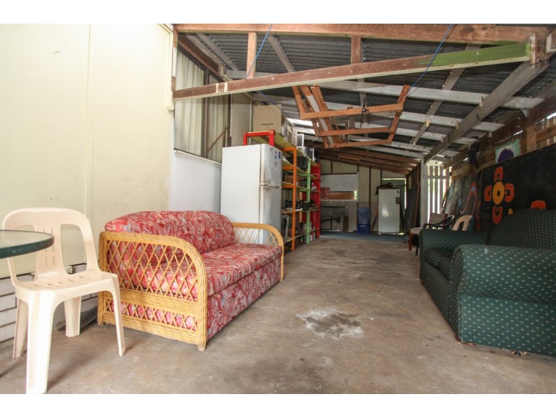 11 Lynch Street, East Mackay QLD 4740