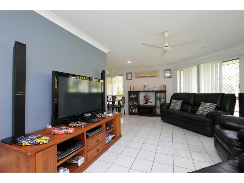 2 Ryan Court, Rural View QLD 4740
