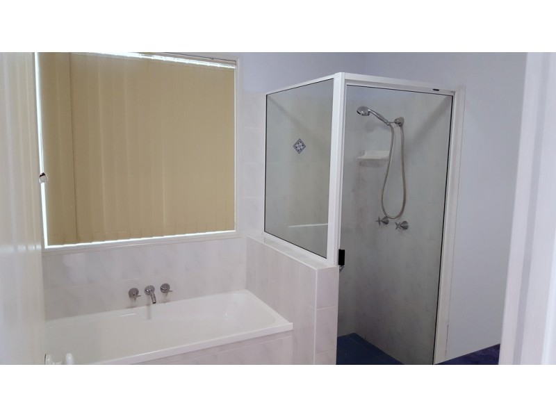 2 Ryan Court, Rural View QLD 4740