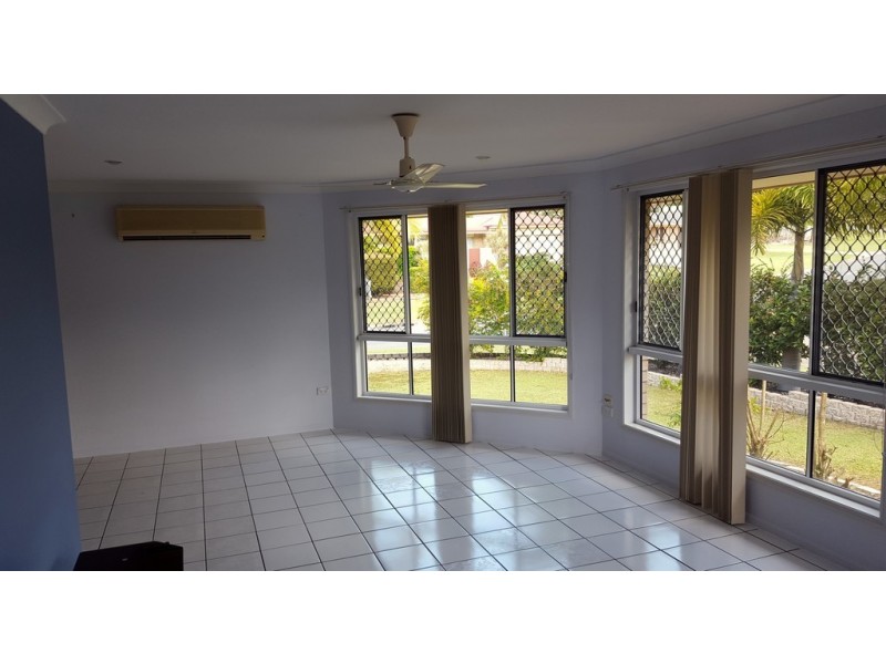 2 Ryan Court, Rural View QLD 4740