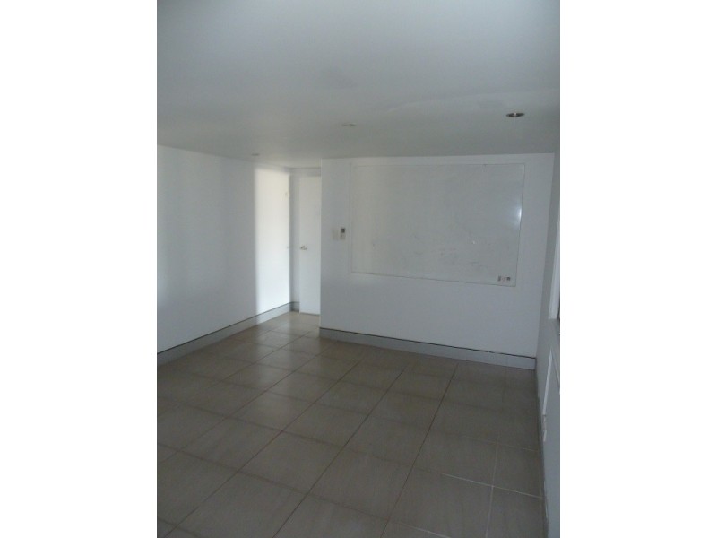 6 McCulloch Street, North Mackay QLD 4740