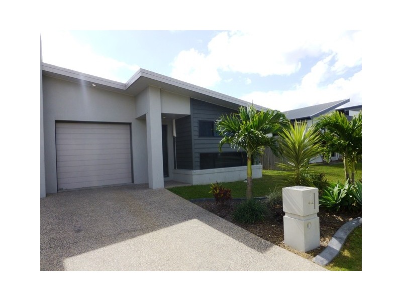 2/42 Eileen Street, Walkerston QLD 4751