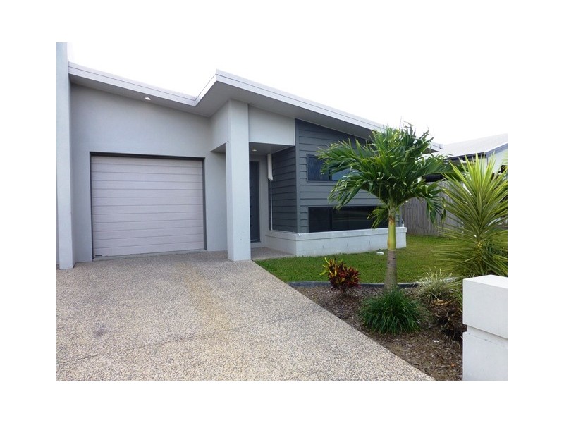 2/42 Eileen Street, Walkerston QLD 4751