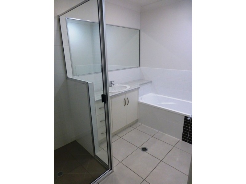 2/42 Eileen Street, Walkerston QLD 4751