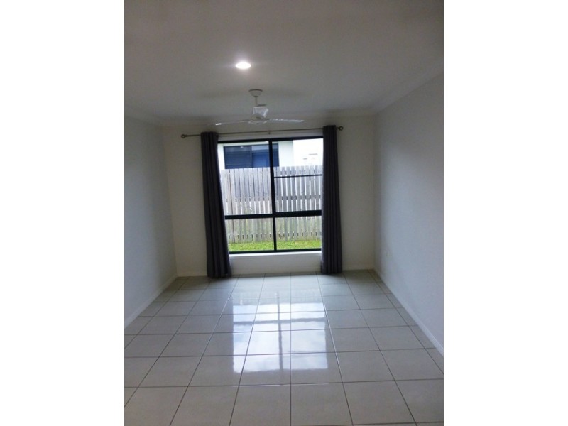 2/42 Eileen Street, Walkerston QLD 4751