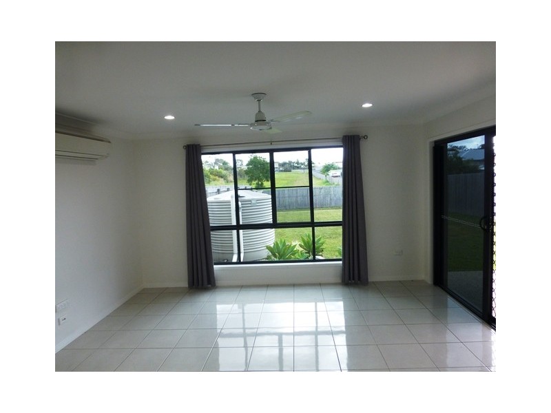 2/42 Eileen Street, Walkerston QLD 4751