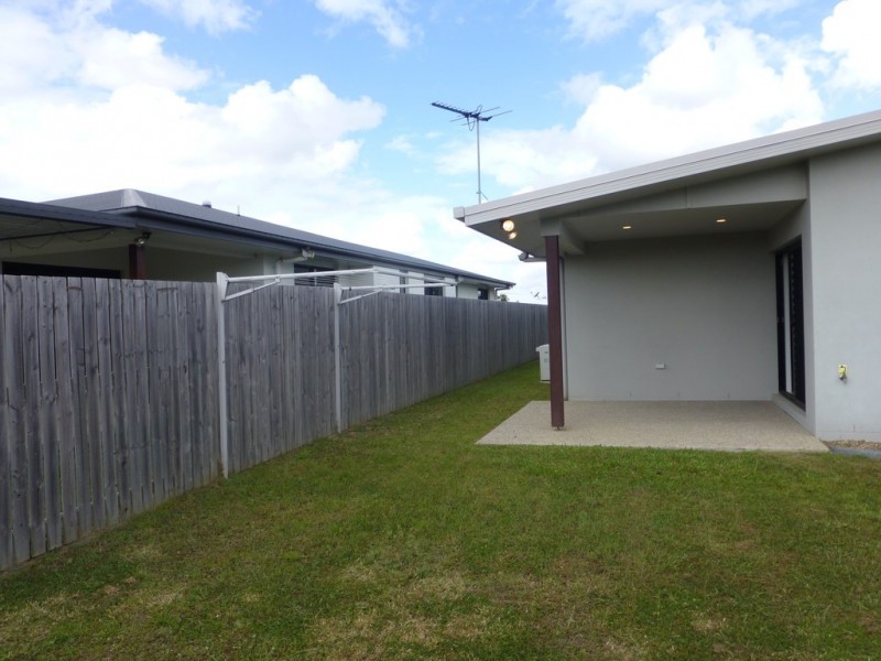 2/42 Eileen Street, Walkerston QLD 4751