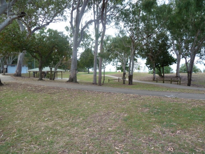138 Waverley Street, Bucasia QLD 4750