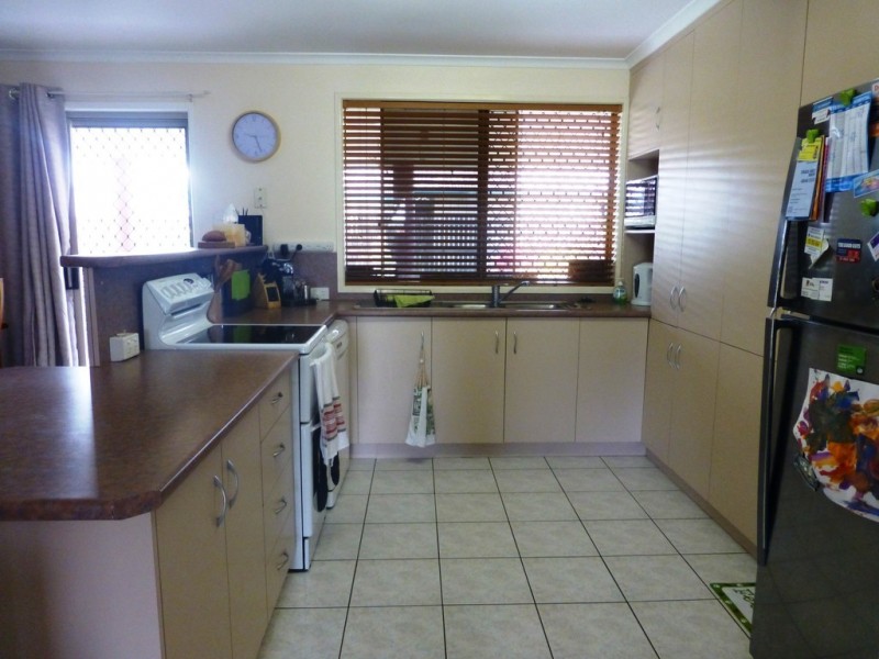 14 Barbat Court, Andergrove QLD 4740