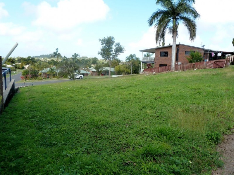 11 Outlook Crecent, Mount Pleasant QLD 4740