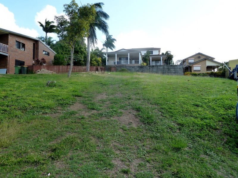 11 Outlook Crecent, Mount Pleasant QLD 4740