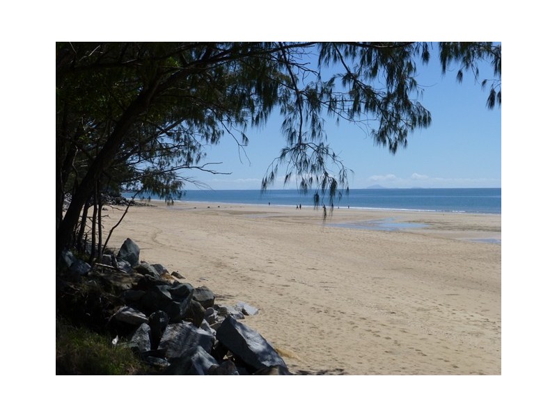 33 Corella Way (Dunes Estate), Blacks Beach QLD 4740