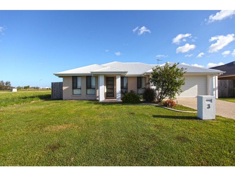 3 Williamtown Crt, Bucasia QLD 4750