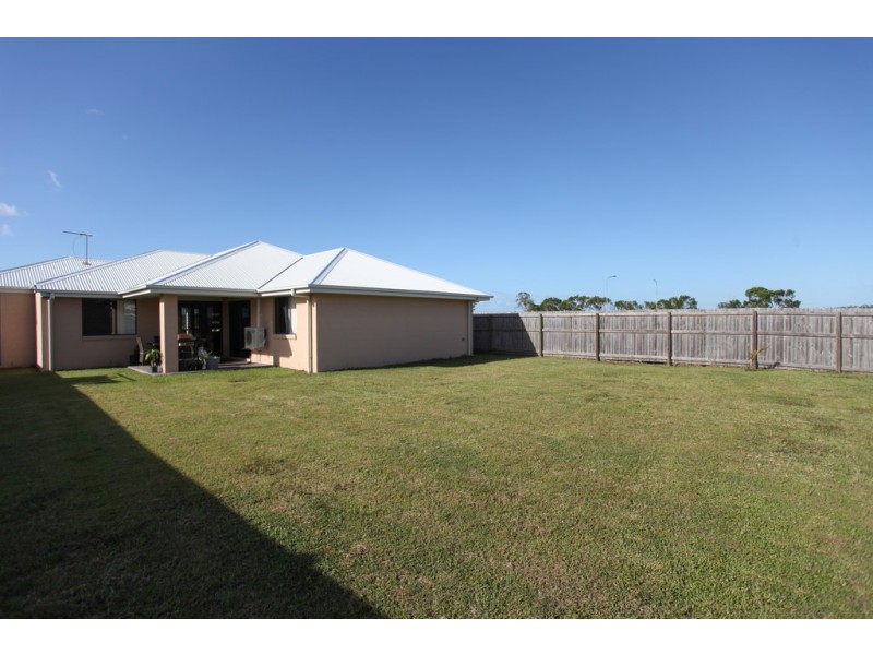 3 Williamtown Crt, Bucasia QLD 4750