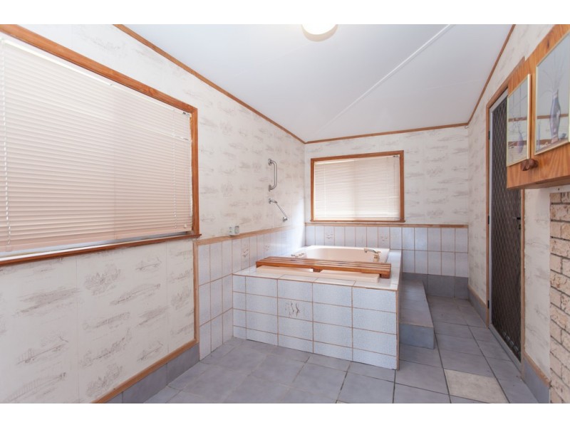 32 Barnfield Drive, Andergrove QLD 4740