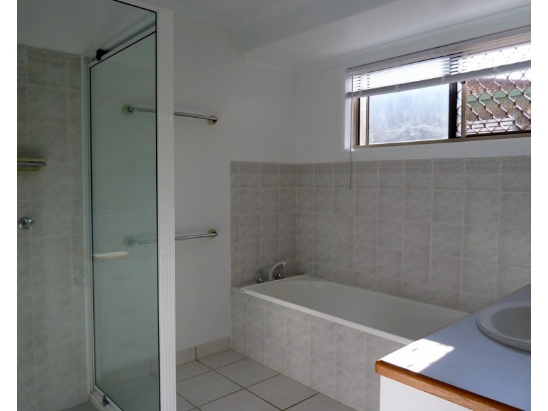 8 Kirkconell Street, Beaconsfield QLD 4740