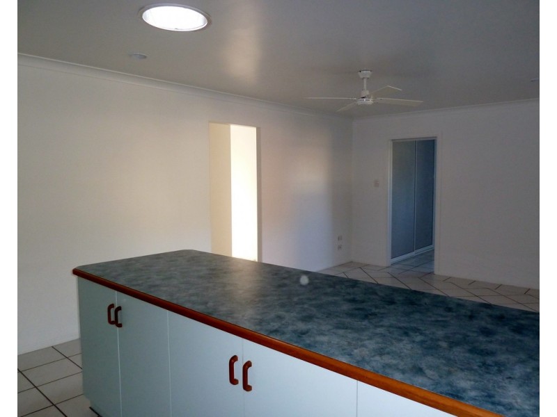 8 Kirkconell Street, Beaconsfield QLD 4740