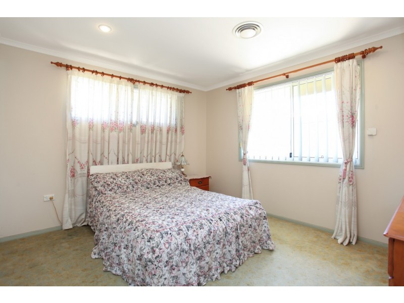 4 Katie Court, Ooralea QLD 4740