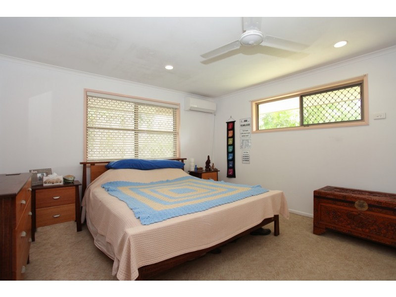 1/2 Sandpiper Street, Slade Point QLD 4740