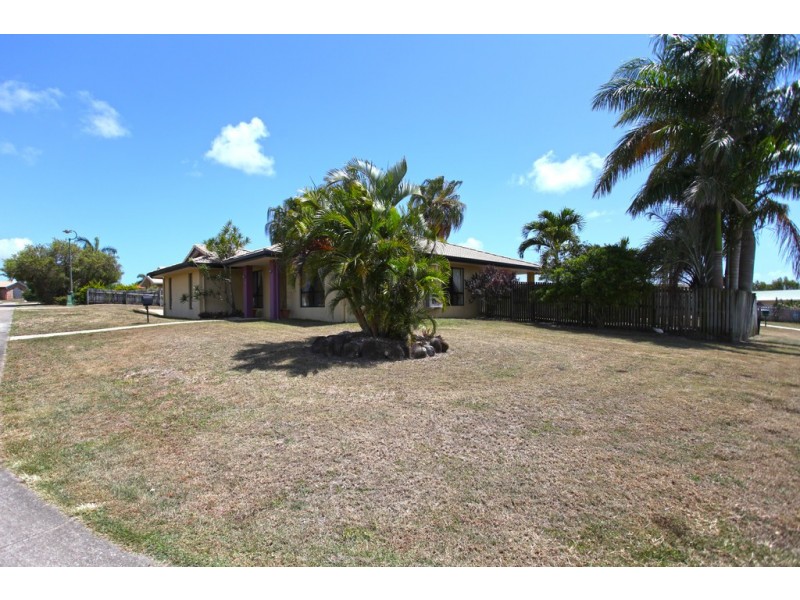 2 Avalon Dr, Rural View QLD 4740