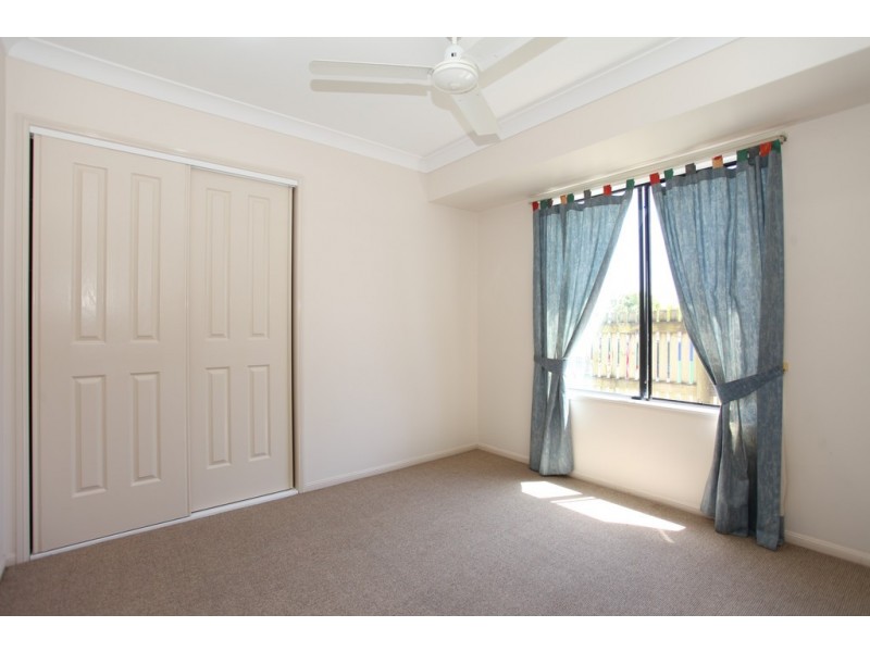 2 Avalon Dr, Rural View QLD 4740