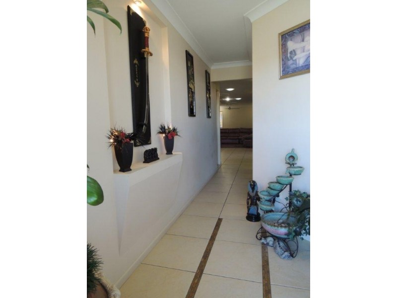 11 Dustwill Street, Eimeo QLD 4740