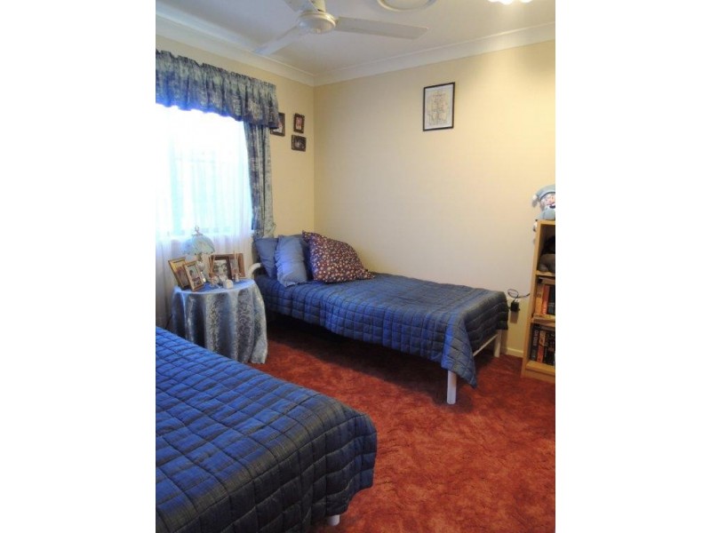 11 Dustwill Street, Eimeo QLD 4740