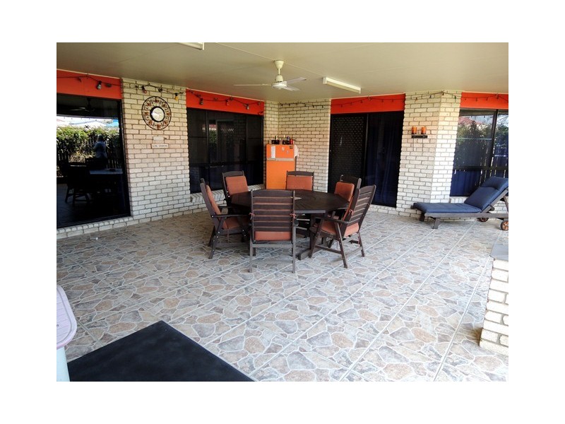 11 Dustwill Street, Eimeo QLD 4740
