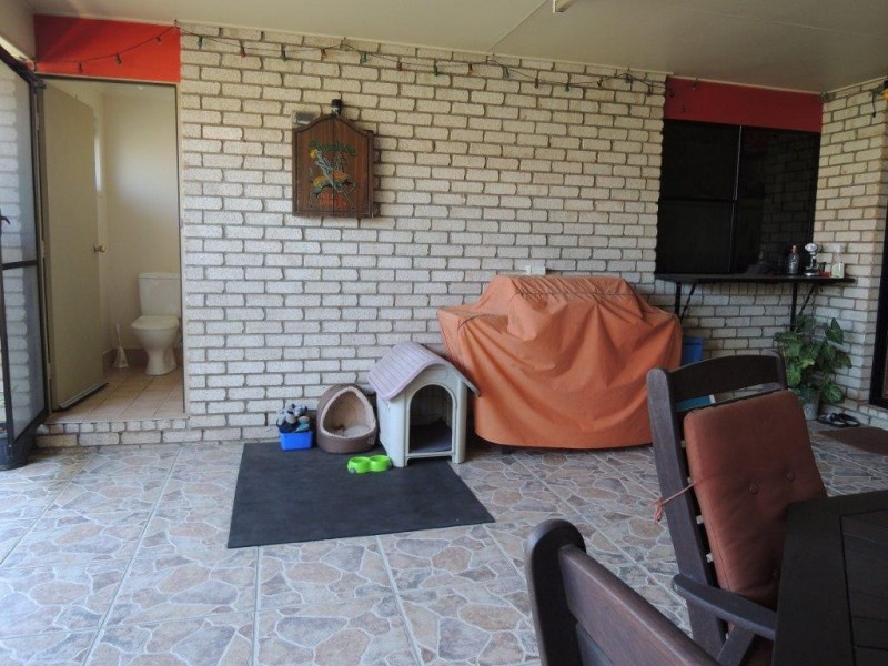 11 Dustwill Street, Eimeo QLD 4740