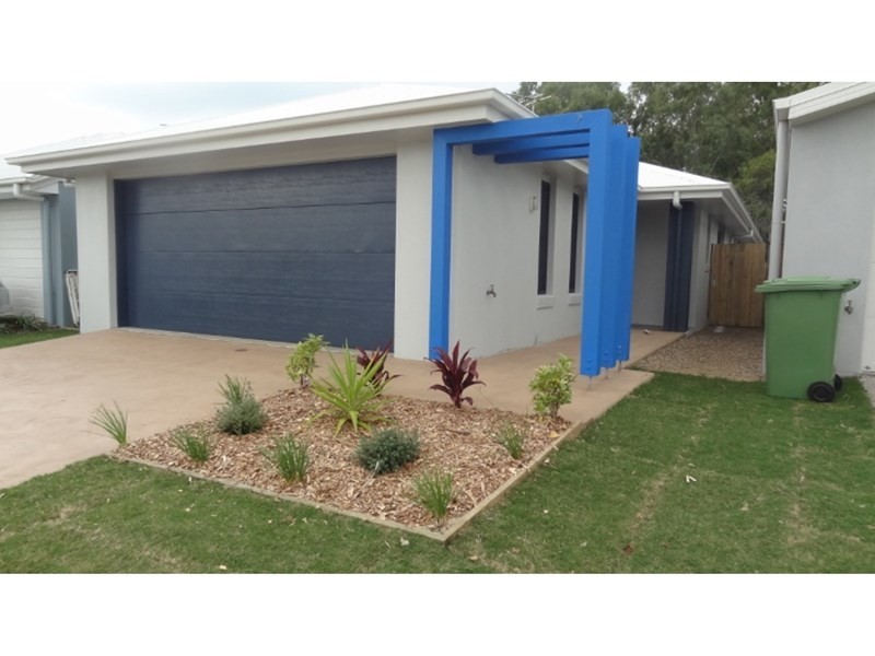 17 Warilla View, Blacks Beach QLD 4740