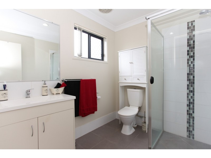 74 Scarborough Circuit, Blacks Beach QLD 4740