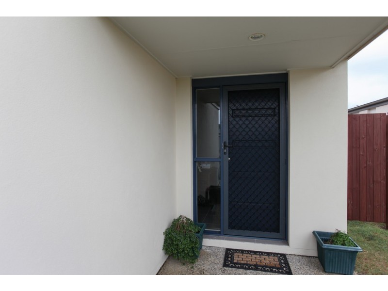 74 Scarborough Circuit, Blacks Beach QLD 4740