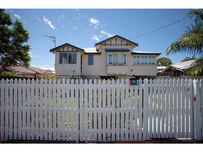 5 English Street, South Mackay QLD 4740