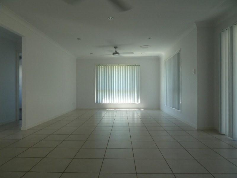 37 Phoenix Crescent, Rural View QLD 4740