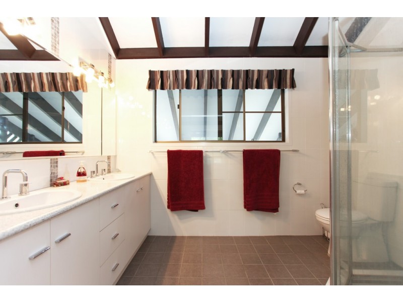 18A Rural View Drive, Rural View QLD 4740