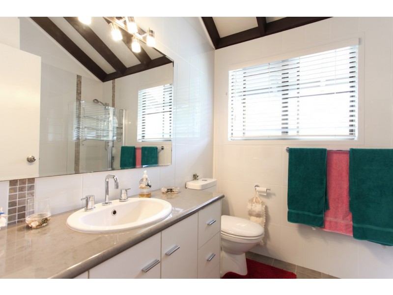 18A Rural View Drive, Rural View QLD 4740