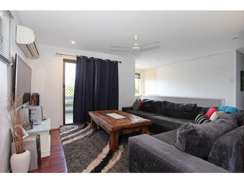 4 Burton Court, Rural View QLD 4740