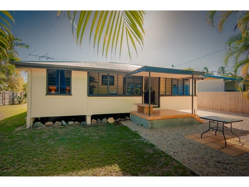 55 Waverley Street, Bucasia QLD 4750