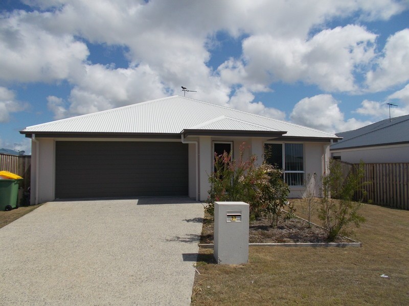 37 Trinity Parade, Blacks Beach QLD 4740