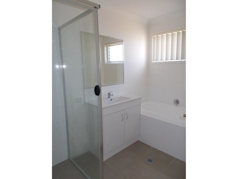 37 Trinity Parade, Blacks Beach QLD 4740