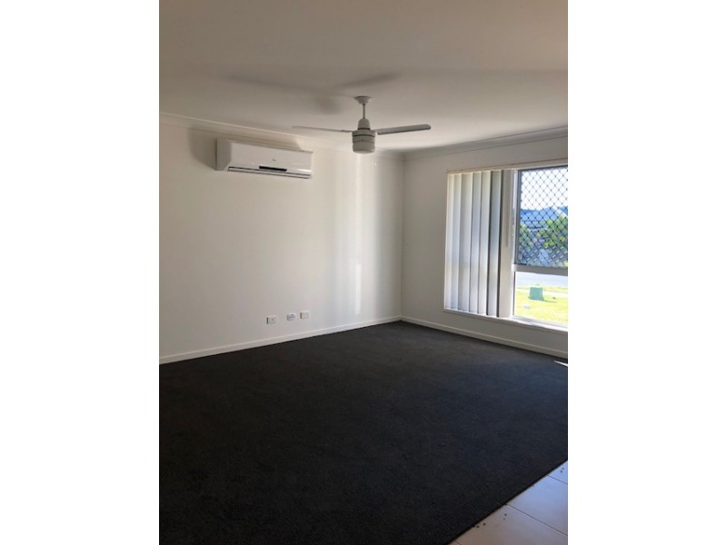 37 Trinity Parade, Blacks Beach QLD 4740