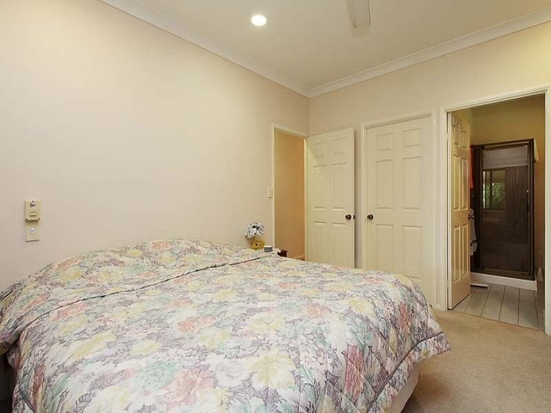 25 Gravinos Road, Walkerston QLD 4751