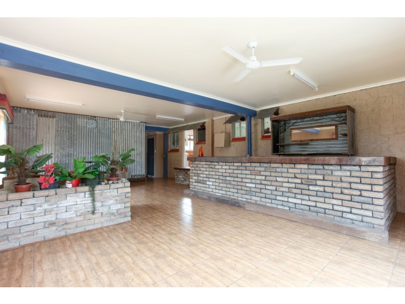 9 Gibson Street, West Mackay QLD 4740