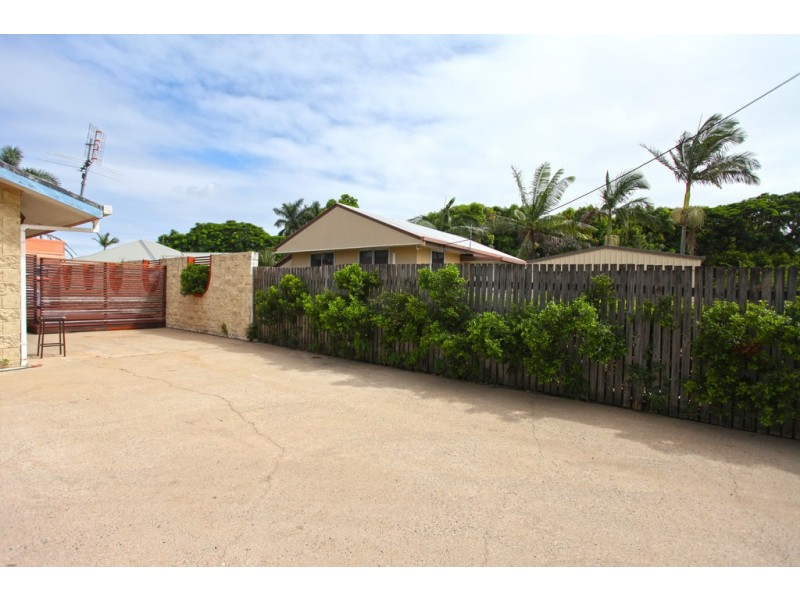 9 Gibson Street, West Mackay QLD 4740