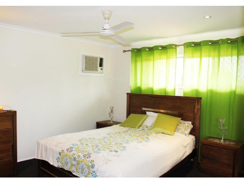 7 Downing Street, Ooralea QLD 4740