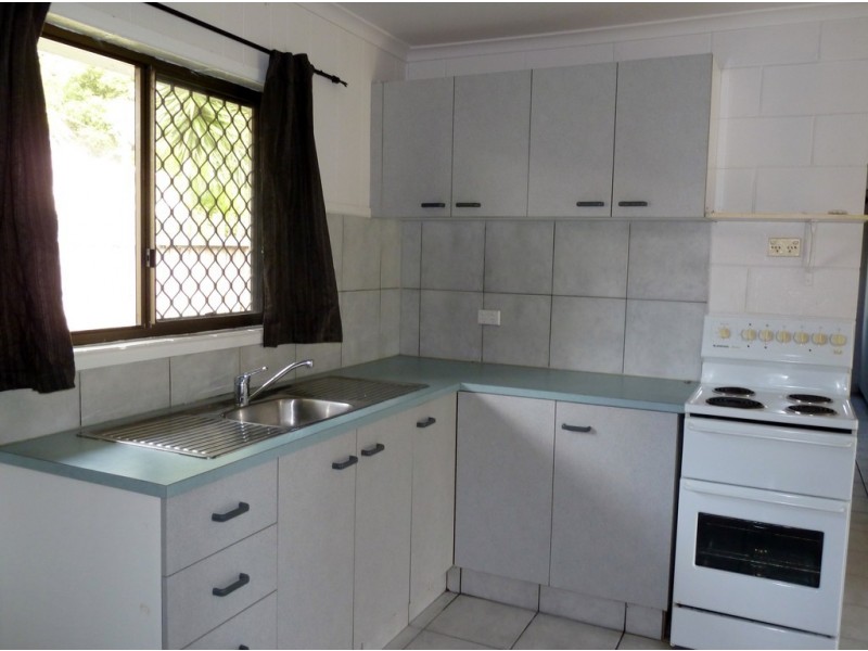 Unit 2, 5 Geoffrey Thomas Drive, Bucasia QLD 4750