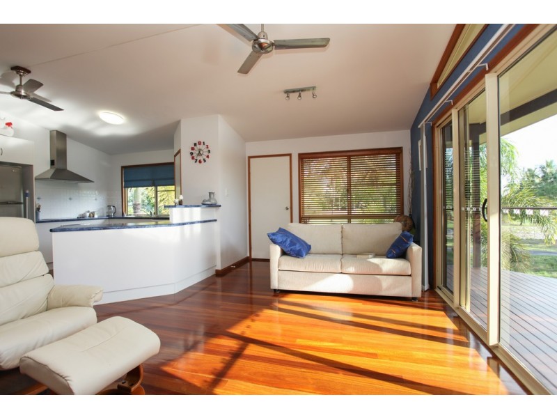 184 Shoal Point Road, Shoal Point QLD 4750