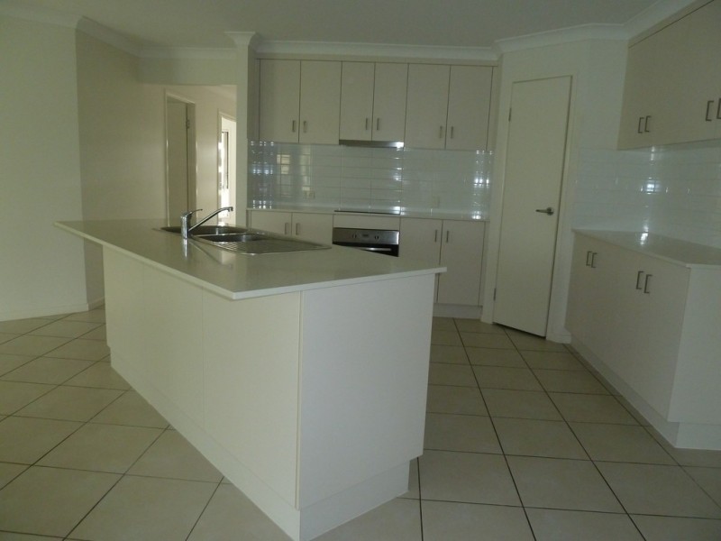 15 Kingslea Court, Ooralea QLD 4740