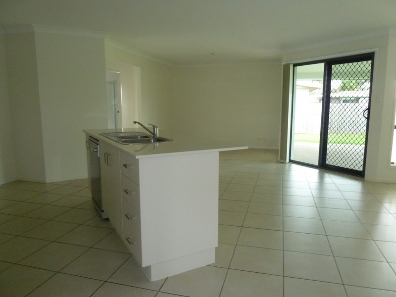 15 Kingslea Court, Ooralea QLD 4740